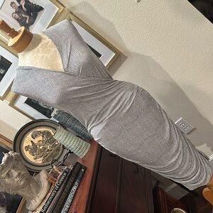 Mossimo Slinky Fitted Dress sz Medium white & Black